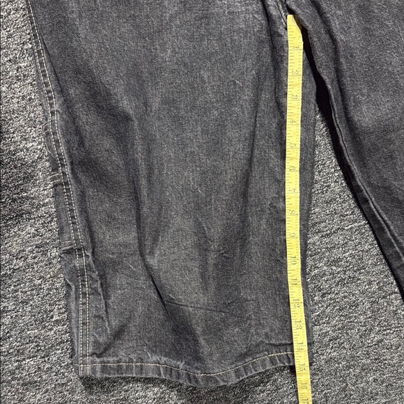 Men's Gray Denim Shorts loose fit 38 waist - Picture 10 of 11